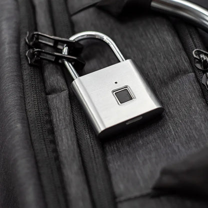 Cadeado Biométrico KERUI – Fingerprint Smart Lock Sem Chave